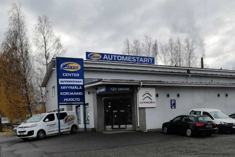 Automestarit autotarvikemyymälä ja autokorjaamo Savonlinnassa